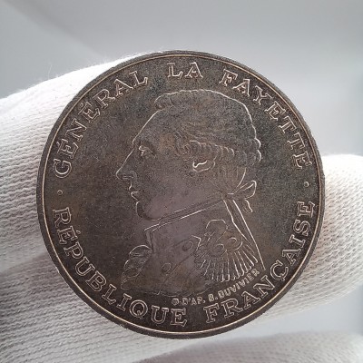  100 франков 1987 год. Франция. 230 лет со дня рождения Жильбера Ла Файета