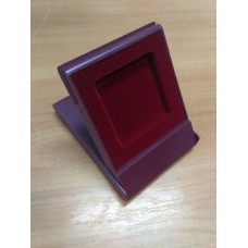 Футляр пластиковый (79х106х16 мм) для монеты в капсуле Quadrum (50х50х6 мм), бордо Футляр пластиковый (79х106х16 мм) для монеты в капсуле Quadrum (50х50х6 мм), бордо